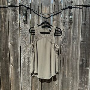 Mossimo Olive Green Beaded Neckline Scoop Neck Tank Top keyhole back size mediu